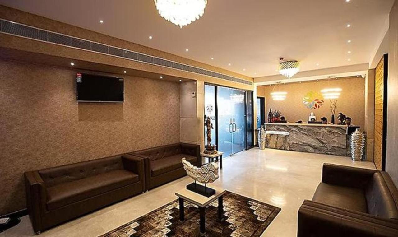 Fabhotel Prime Grand Seasons Bangalore Bagian luar foto