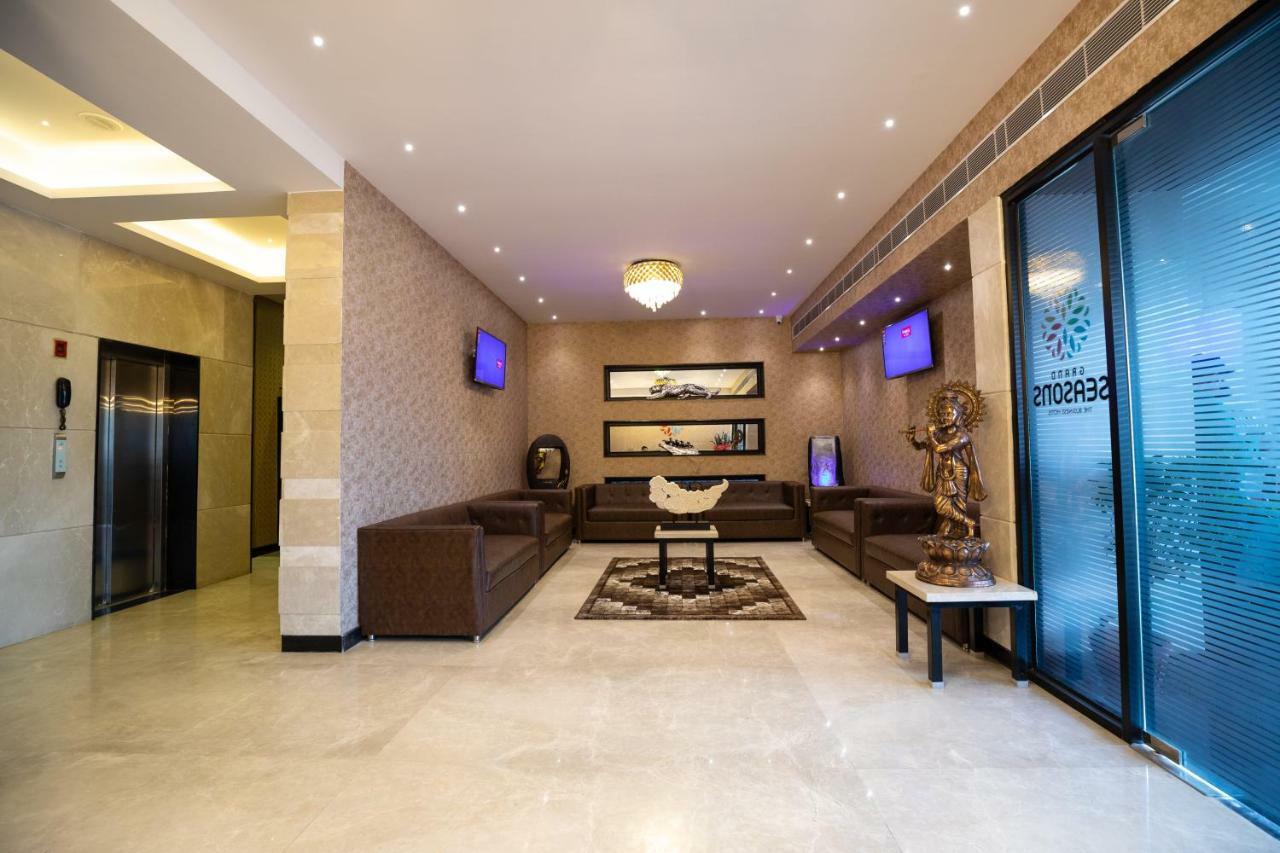 Fabhotel Prime Grand Seasons Bangalore Bagian luar foto
